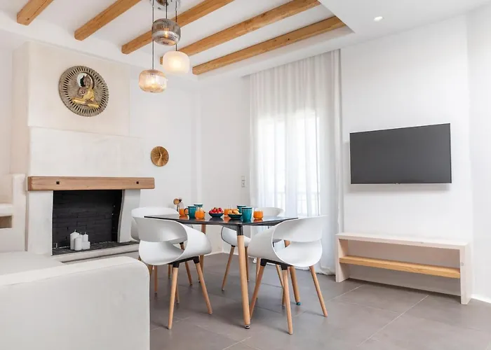 Naxos Downtown & Naxos City