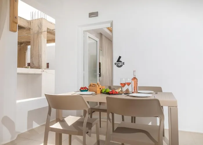 Naxos Downtown & * Naxos City