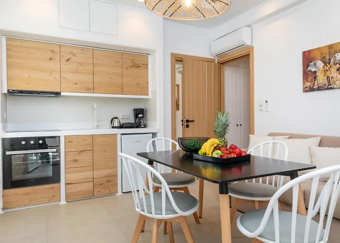 Naxos Downtown & Apartment