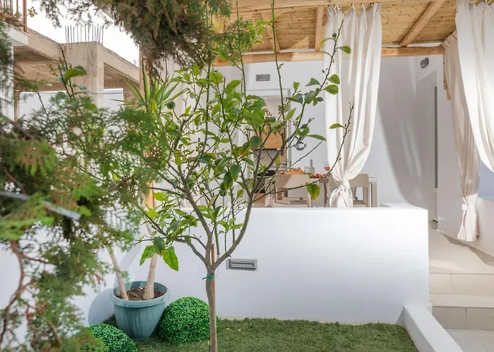 Naxos Downtown & * Naxos City